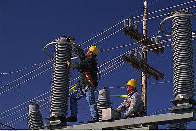 沉浸式模拟游戏《血色西部》将于12月5日推出1.0版本